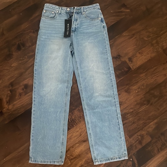 White Fox With You Low Rise Wide Leg Jeans - Picture 5 of 6